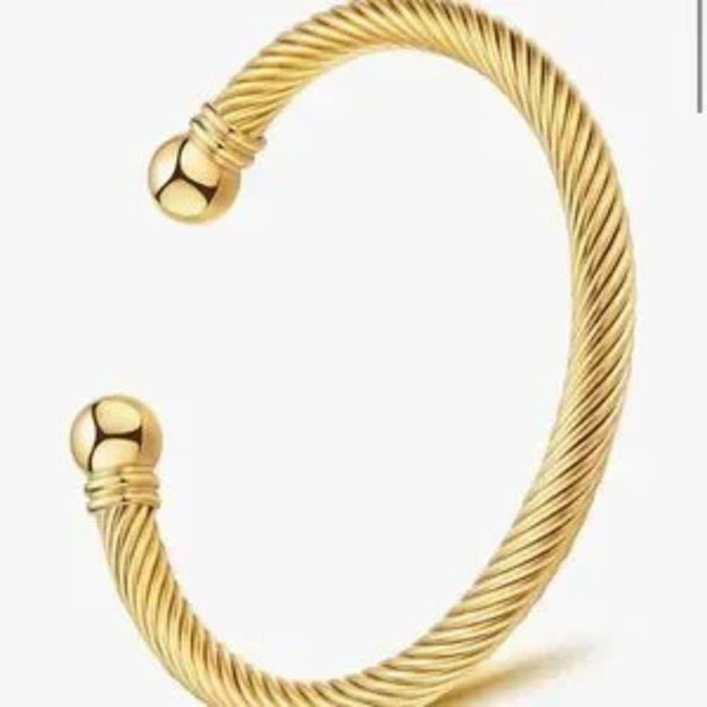 NEW?Stainless Steel Twisted Cable Wire Bracelet